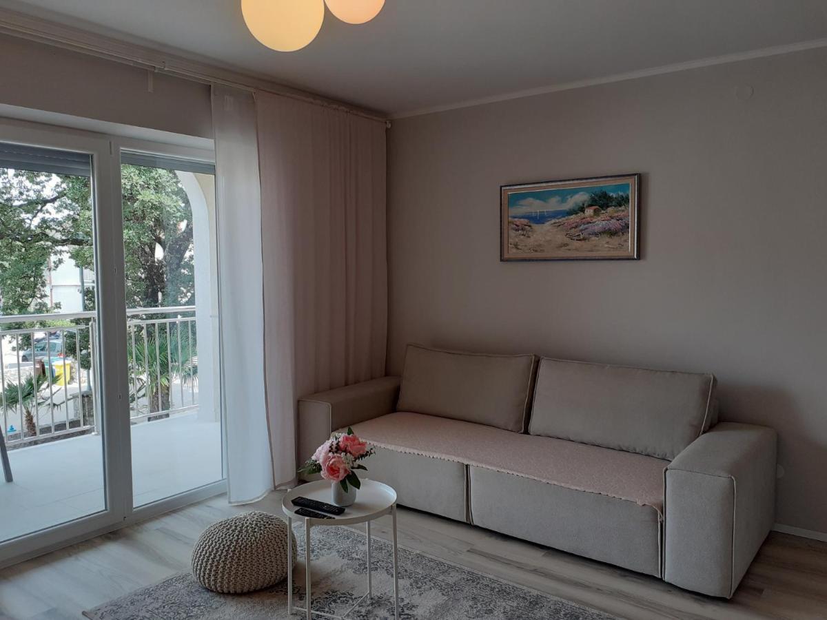 Apartment Vesel Malinska Exterior photo